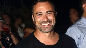 Όλες οι ειδήσεις από την ελληνική και διεθνή showbiz. Giwrgos Kapoytzidhs Se Ale3h Koygia Eimai Enas Eytyxismenos Kai Anergos Omofylofilos