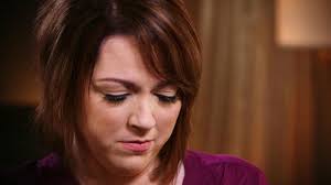 Nữ nhiếp ảnh gia mất cảm giác an toàn ở nơi gọi là nhà khi chứng kiến bạo  lực gia đình cùng hàng loạt câu chuyện bi kịch đằng sau