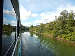 Etiologia este putin cunoscuta si se pare ca este legata de unele deficiente de structura ale coledocului terminal. Unsere Fahrt Auf Dem Main Donau Kanal Von Kelheim Bis Bamberg