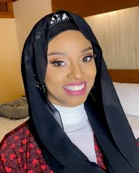 Just another flawless, gorgeous and classy graduate 💐💐💐 #hijabiprincess  #makeuplook #flawlessface #makeupbyzoya #trinidadartist