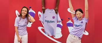 Maglie calcio a poco prezzo 2020 2021, vendita nuove magliette calcio e pantaloni calcio per adulti,bambini e donne outlet,comprare maglie calcio personalizzate. La Maglia Del Barcellona 2021 22 Celebra L Emancipazione Femminile