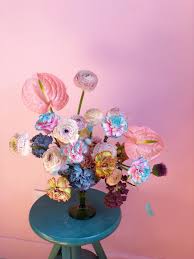 Check out different materials, designs, and shapes used by professionals. Unique Florists On Instagram Floral Designers 100 Layer Cake