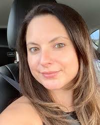 Crystal Reyes-Castillo, LMHC (@_igwellness) • Instagram photos and videos