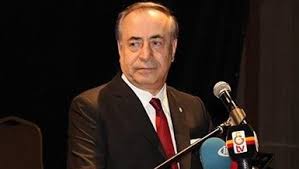 Eski yönetim 200 milyon dolar vaat ediyordu, ama 50 milyon dolar seviyesinde kaldı. Galatasarayli Yoneticiler Baskan Mustafa Cengiz I Unutmadi Fotomac