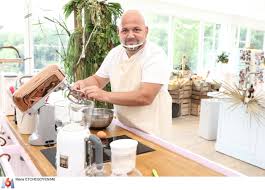 J'ai donc choisi les robots pâtissiers en fonction des utilisations de chacun et de leur prix ! Television L Abbevillois Francois Pellegrin Candidat Au Meilleur Patissier Sur M6 Le Journal D Abbeville