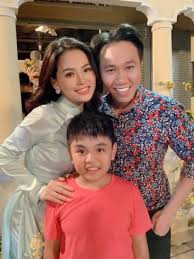 Nam diễn viên hài chia sẻ hình ảnh vui vẻ khi dự sinh nhật của hari won cùng hội bạn thân. Thanh Ná»¯ Mi Go Va Diá»…n Vien Hai Anh Ä'á»©c Lá»™ Hinh áº£nh Tinh Tá»©