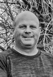 Thomas Rehder's Instagram, Twitter & Facebook