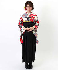 卒業式袴 黒 赤 椿 黒無地袴 卒業式 袴 キュートなファッション ファッションアイデア