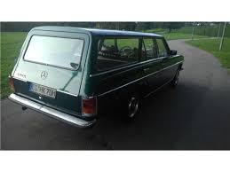 Mercedes Benz 240 W115 Kombi 8 Green 1