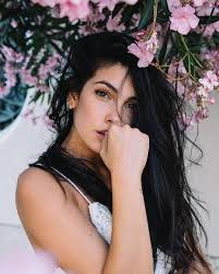 Volg jij anna nooshin dagelijks op instagram? 33 9k Vind Ik Leuks 152 Reacties Anna Nooshin Annanooshin Op Instagram 39 Chloechante 39 Beauty Girl Girls On Film Photoshoot