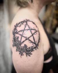 Pentacle shoulder piece for Jenna 🖤 #shewolftattoo #shouldertattoo  #shouldercap #tattoo #pentacle #queenofpentacles #witchy #witchytattoo  #pentacletattoo #pentagram #herbal #pussywillow #strawflower #rosemary  #mugwort #mountainflowers #chamomile ...