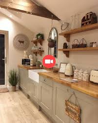 Notre Cuisine Nous Avons Eu Tellement De Gens Que Nous De Notre Cuisine Raconter Ideesdecuis Cuisine Moderne Decoration De Cuisine Rustique Cuisines Maison