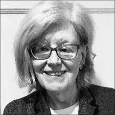 Carolyn Cashman's Instagram, Twitter & Facebook