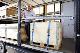 Die anforderungen an eine ordnungsgemäße ladungssicherung gelten ausnahmslos für alle kleintransporter. Grundlagen Und Praxistipps Zur Ladungssicherung Wissenswertes Vom Lasiprofi