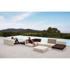 Retrouvez les créations originales des plus grands designers italiens. Salon De Jardin Design Pixel Module Chaise Longue Vondom Tissu Silvertex Noir Cerise Sur La Deco