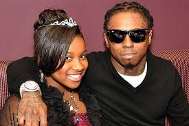 Rapper lil wayne has rapped about his marriage to australian model la'tecia thomas. Lil Wayne S Net Worth Height Kids
