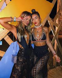 Camila Coelho On Instagram Warming Up For Nye With My Pisces Brazilian Babe Thassianaves In 2020 Ibiza Outfits Beach Party Outfits Ibiza Party Outfit