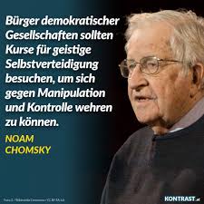 Heute feiert Noam Chomsky seinen 94. Geburtstag. Er gilt als einer der  bedeutendsten Intellektuellen unserer Zeit. Neben wegweisenden  Erkenntnissen in der Sprachwissenschaft sorgte er vor allem mit seiner  Medien- und Kapitalismuskritik für