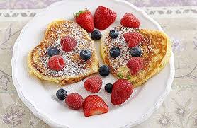 صورة بان كيك قلوب وصفات بان كيك بالصور Jewish Recipes Banana Split Recipes Cereal Recipes