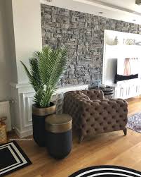 Cirpan Ev On Instagram Evim Dunyam Sunumu Ile Galveniz Dekor Saksi Sehpalar Ve Yapay Tropik Agaclarimiz Evlerde Yerlerini Alm Dekor Evler Ev Dekorasyonu