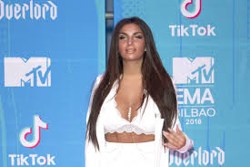 Confermato il matrimonio di elettra lamborghini e afrojack a settembre 2020. Elettra Lamborghini Tutti I Dettagli Sul Matrimonio Tre Abiti E E 100 Invitati Zerouno Tv Music Taormina