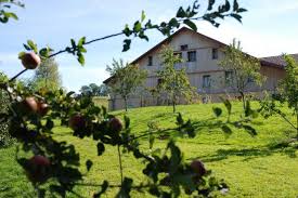 L'annuaire de sites de chambres d'hotes doubs. Maison D Hotes Les Vuillaumiers Chambre D Hote A Montlebon Doubs 25