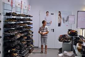 Opinia dumneavoastră va ajuta şi alți potenţiali clienți şi reprezintă un feedback valoros pentru companie. Obisk Cetrtic Sinewi Magazin Pantofi Ara Valea Lui Mihai Luisromanmenendez Com