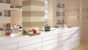 Modelos De Cocinas Con Ceramica Los Modelos De Cocinas Con Ceramica Es Uno De Los Materiales Mas D Decoracion De Cocina Modelos De Cocinas Diseno Del Azulejo