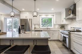 Kitchen with country charm 8 photos. Small Kitchen Big Island Tania Scardellato Toc Design