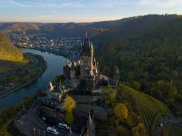 Ein umfassendes angebot erwartet sie. Cochem Castle Erin At Large