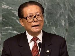没有一个中国人象前任国家主席和现任军委主席江泽民那样，有那么多的笑话。 江泽民的裤子 | 文化经纬 | dw | 27.02.2004 为向您提供更好的服务. æ±Ÿæ³½æ°'ä¸€å¥è¯è¯„ä»·å…­å››æŽŒæƒçš„çª˜å¢ƒ ä¸‡ç»´è¯»è€…ç½'