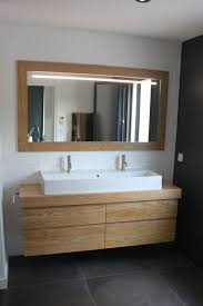 Helsinki Meuble En Chene Bois Massif Suspendu Avec Vasque Ceramique Salle De Bains Meubles Bois Meuble De Salle De Bain Salle De Bain Design