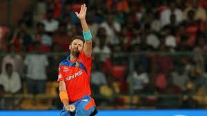 బిగ్‌బాష్‌ లీగ్‌లో శనివారం పెర్త్‌ స్కార్చర్స్‌తో జరిగిన ప్లే ఆఫ్‌ మ్యాచ్‌లో సిడ్నీ సిక్సర్స్‌ ఘనవిజయం సాధించి ఫైనల్‌కు చేరిన మొదటి జట్టుగా నిలిచింది. Andrew Tye It S About Never Letting The Batsman Be Completely Comfortable The Cricket Monthly Espn Cricinfo