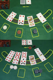 Este juego se ha convertido en uno de los más practicados en jugando con un comodín, es la mayor jugada que puede hacerse y consiste en tener las 5 cartas del mismo valor, siendo necesariamente una de ellas. Blackjack Wikipedia La Enciclopedia Libre