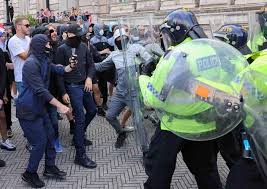 U.K. PM Starmer: We have police in place to deal with anti-Muslim riots -  The Japan Times