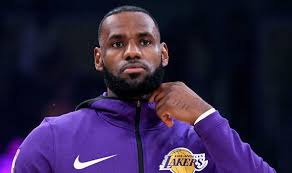 James finished with 31 points, 13 rebounds and. Lakers Vs Suns Live Stream How To Watch Nba Clash As Lebron James Searches For First Win Other Sport Express Co Uk