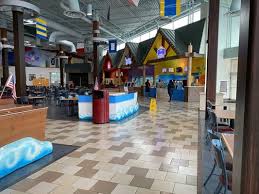 Regency Square Mall (Jacksonville, Fl) 9/8/22 : R/Deadmalls