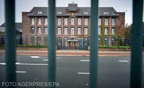 Judecător la curtea de justiţie între 10 martie 1992 şi 7 cadrul comisiei naţiunilor unite pentru drept comercial internaţional (cnudci), al conferinţei de la haga pentru dreptul internaţional privat, al. Tribunalul Din Haga Incepe Audierile Pentru RÄzboiul Din Kosovo DupÄ DouÄ Decenii Dcnews
