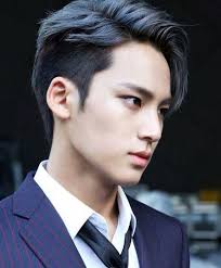 67 Popular Asian Hairstyles For Men In 2020 Asian Men Hairstyle Asian Hair Half Dyed Hair