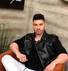 Rolul acestei propuneri este să aducă articolul în atenția comunitătii pentru a permite o discuție asupra conținutului său. Alex Oianu Fostul Iubit Al Biancai De Puterea Dragostei Facebook