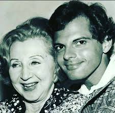 Kathleen Haigney's Instagram, Twitter & Facebook