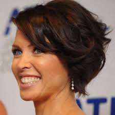 30 Easy Short Hairstyles For Thick Wavy Hair Cool Short Hairstyles For Thick Hair Short Hair Lengths Thick Hair Styles