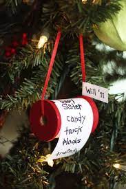 These stylish diy christmas decorations feature christmas balls in a variety of colours, textures, and sizes that can be customized to match your. 72 Diy Christmas Ornaments Best Homemade Christmas Tree Ornaments