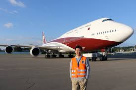 At a whopping $367 million dollars. World S Largest Business Jet Qatar Amiri Boeing 747 8 Is For Sale Samchui Com