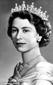 100m Netflix Show The Crown To Dramatise Queen S 60 Year On Throne Young Queen Elizabeth Queen Elizabeth Her Majesty The Queen