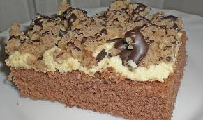 Für den belag walnußkerne in butter und zucker rösten und auf der creme verteilen. Friss Dich Dumm Kuchen Mit Vanillepudding Beste Essen