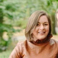 Victoria Herron's Instagram, Twitter & Facebook