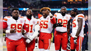 This is a fan page/parody and not the real frank clark. Frank Clark On Twitter So Let Me Tell Y All About My Weekend We Went To The Chi Hit The Louis Vuitton Store On The Famous Michigan Ave It S Holiday Season So You