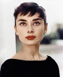Ani Bir Kararla Kahkul Kestirmeye Karar Verdiyseniz Ve Buradaysaniz Once Derin Bir Audrey Hepburn Acconciature Per Capelli Corti Tagli Di Capelli Super Corti