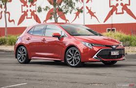 Readers review the 2015 toyota auris 2015 toyota auris a rival for estate versions of the volkswagen golf, seat leon and skoda octavia, the corolla touring sports is expected to go on sale soon after the. 2019 Toyota Corolla Zr Hybrid Review Video Performancedrive